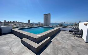 Condo In El Centro Near Malecon!